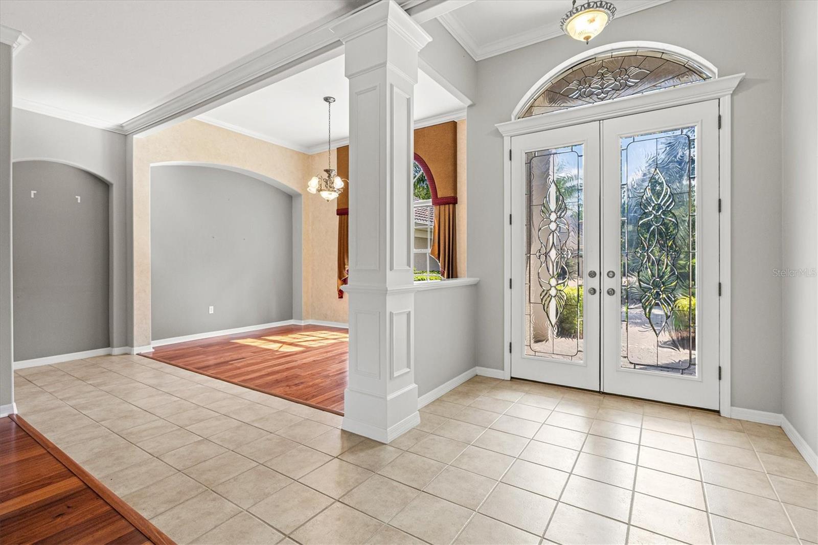 Image 6 of 96 For 8930 Bloomfield Blvd