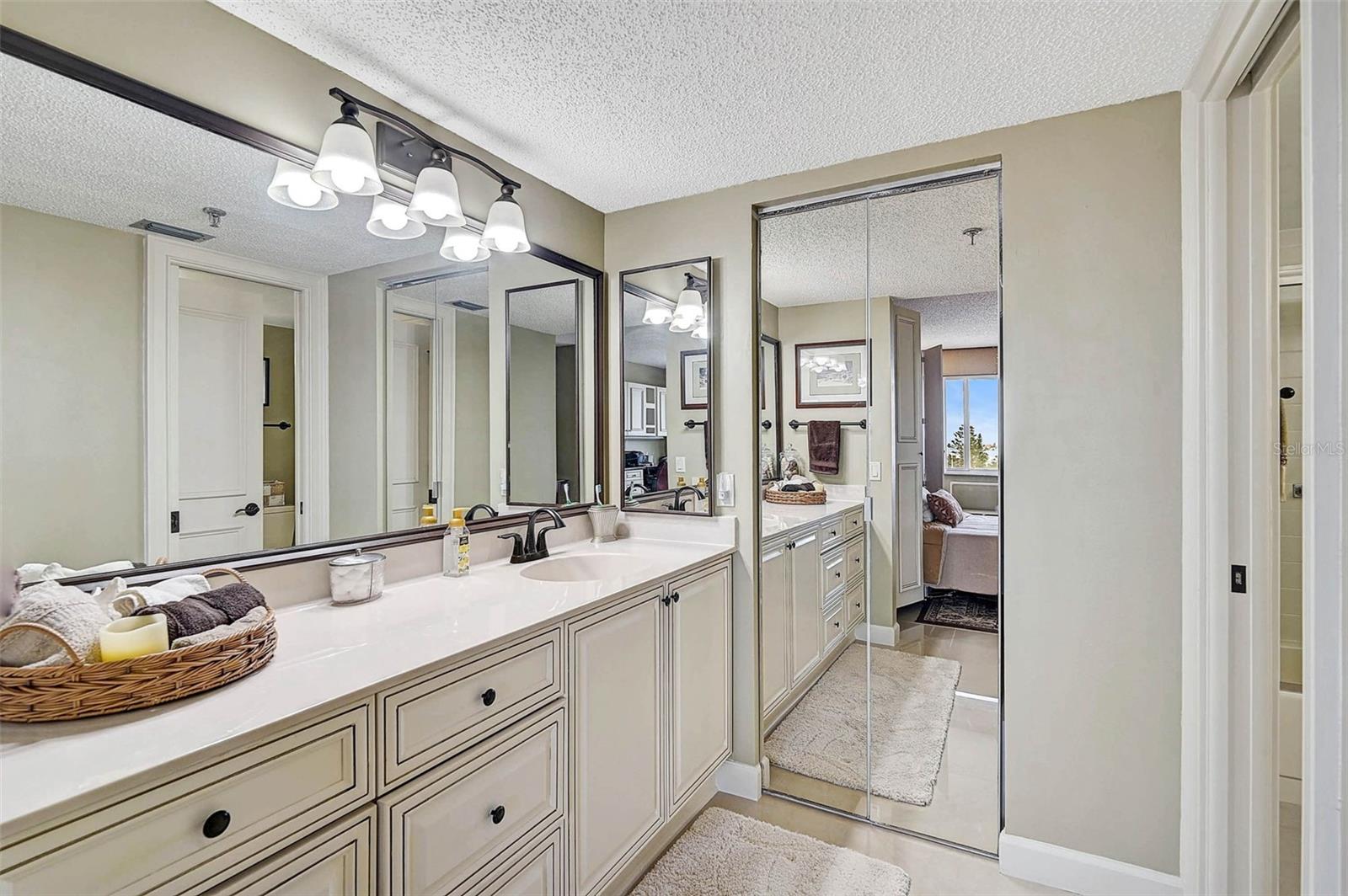 Image 19 of 62 For 6372 Palma Del Mar Boulevard S 503