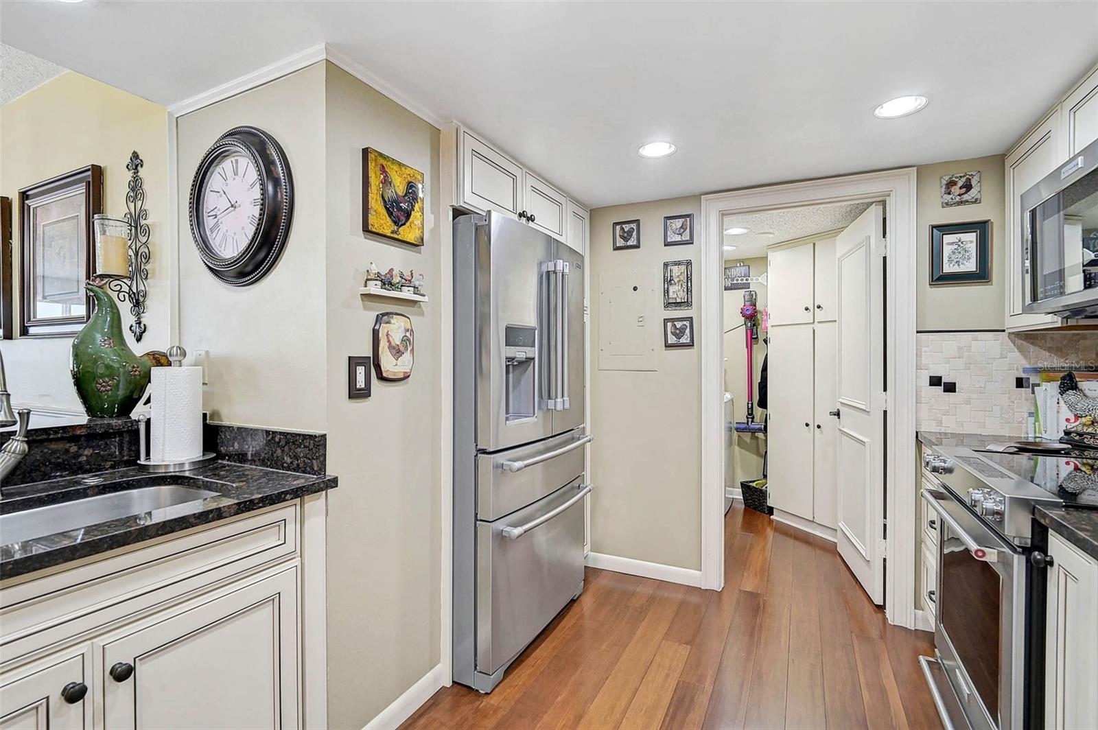 Image 8 of 62 For 6372 Palma Del Mar Boulevard S 503