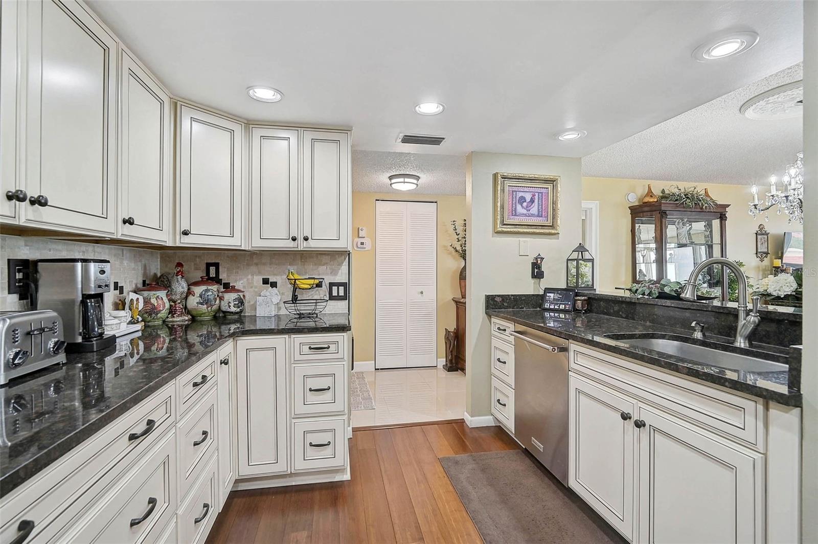 Image 9 of 62 For 6372 Palma Del Mar Boulevard S 503