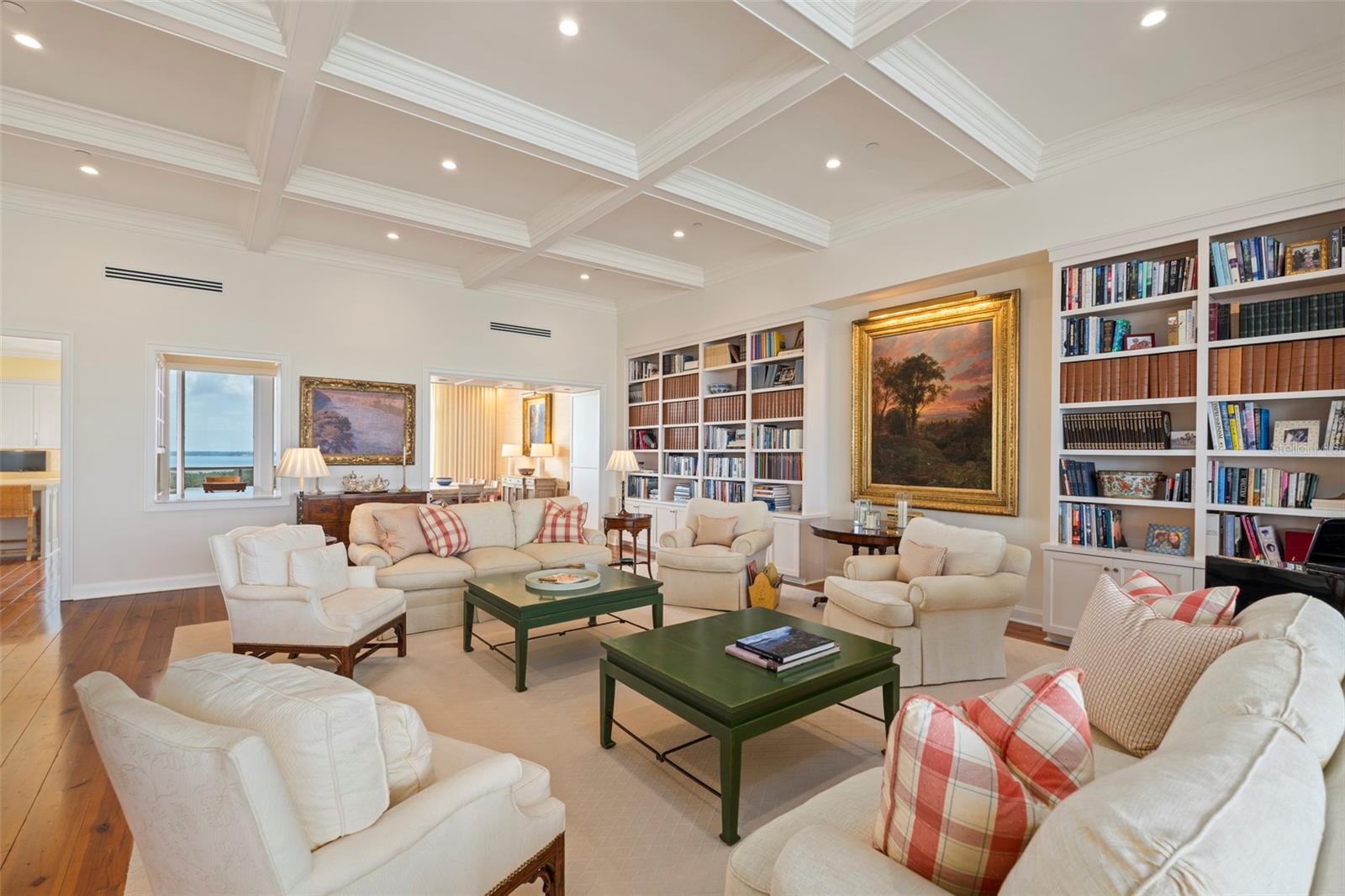 Image 18 of 66 For 435 L Ambiance Drive Ph-j