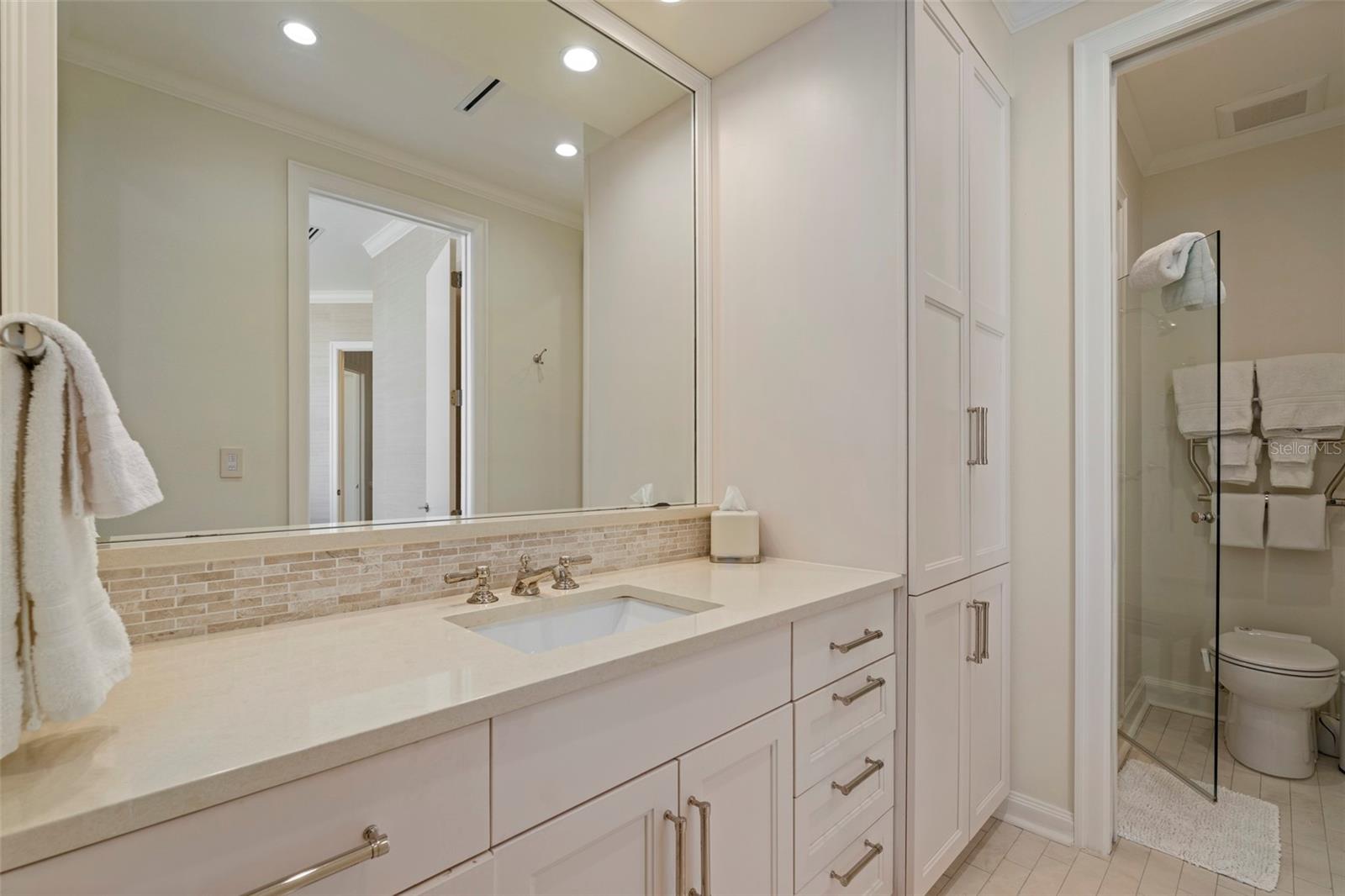 Image 27 of 66 For 435 L Ambiance Drive Ph-j