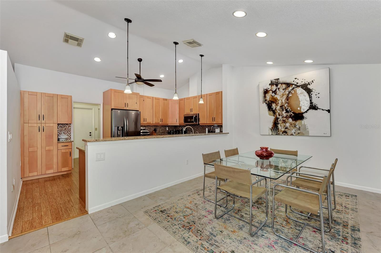 Image 12 of 52 For 5651 Golf Pointe Drive 5651