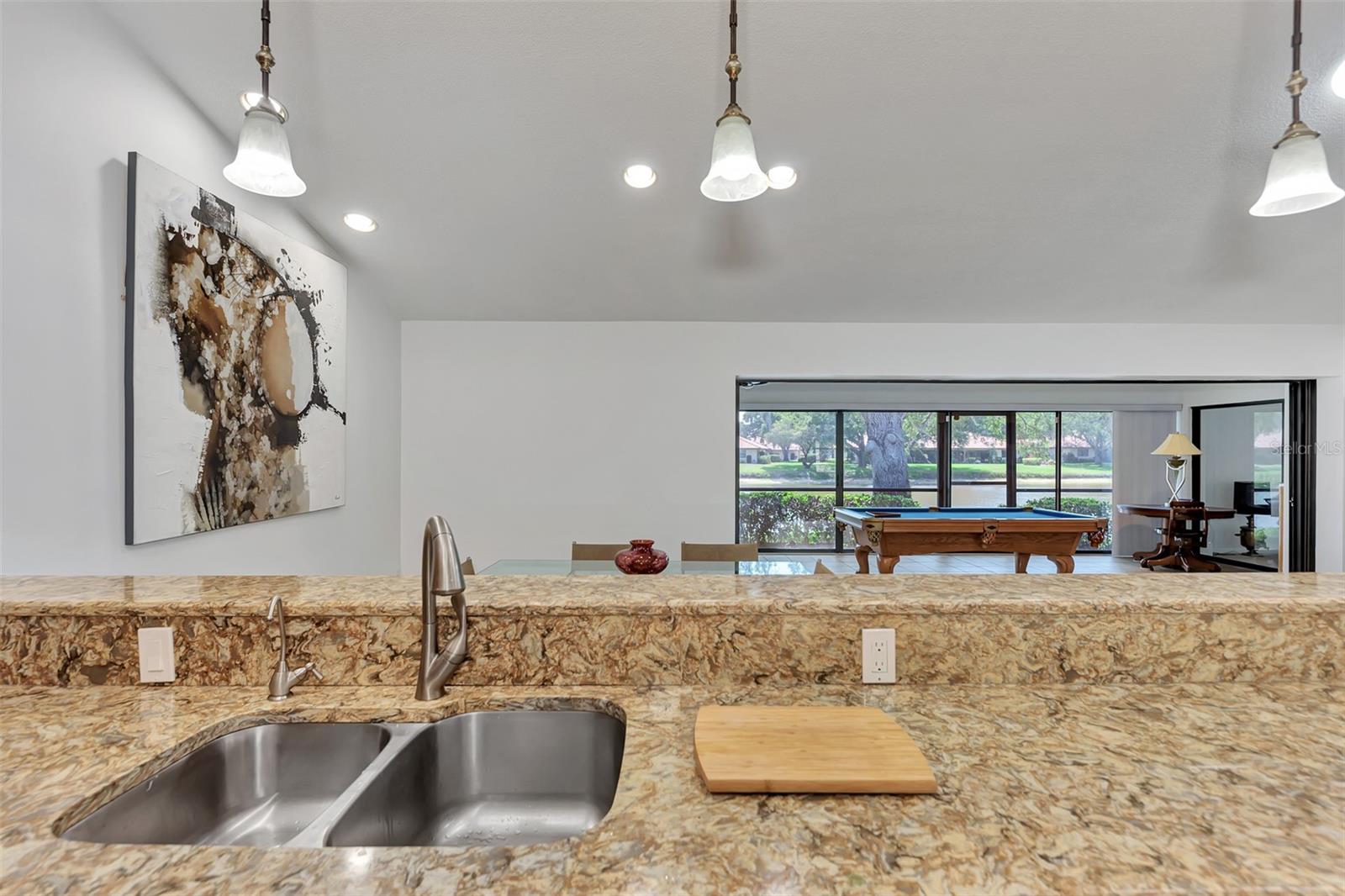 Image 23 of 52 For 5651 Golf Pointe Drive 5651