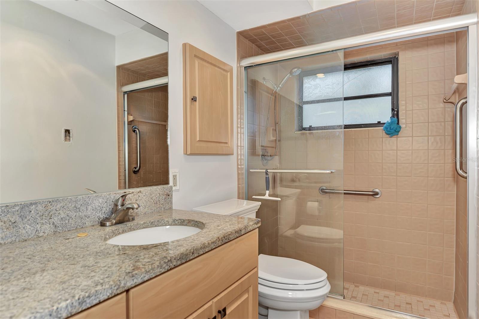 Image 34 of 52 For 5651 Golf Pointe Drive 5651