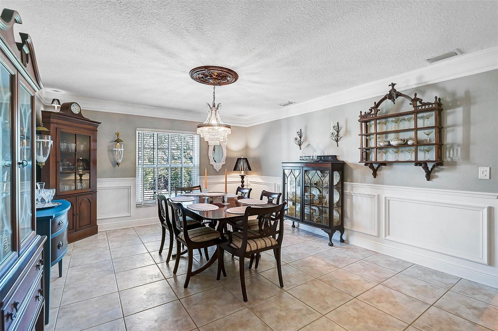Image 15 of 76 For 16918 Waterline Road