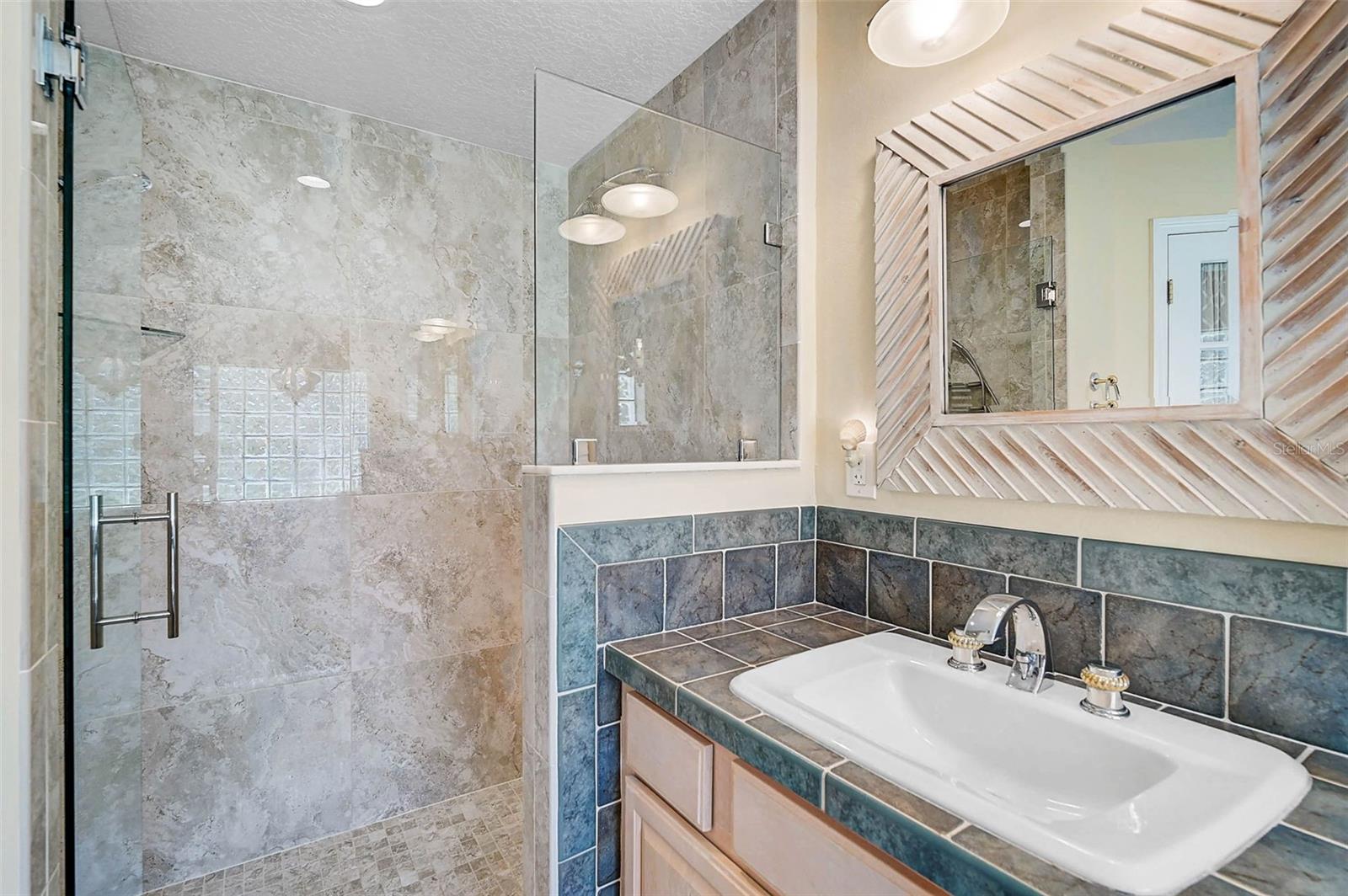 Image 33 of 76 For 16918 Waterline Road
