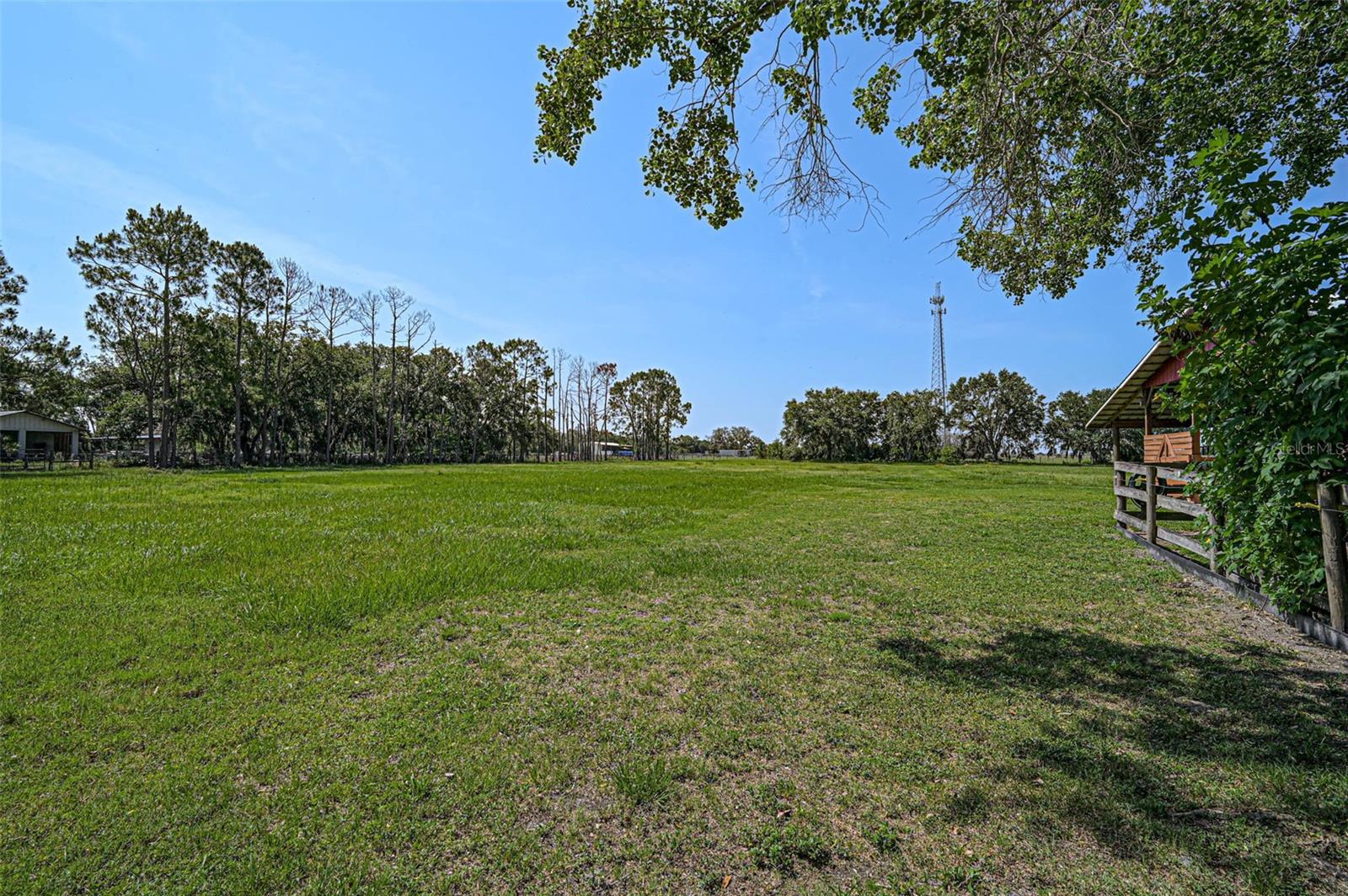 Image 52 of 76 For 16918 Waterline Road