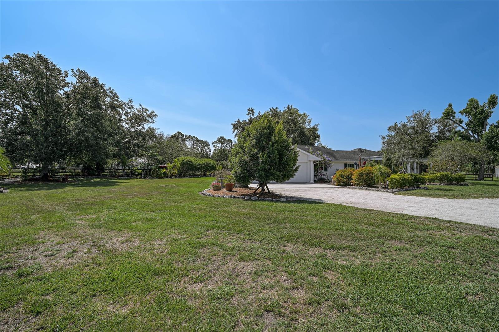 Image 74 of 76 For 16918 Waterline Road