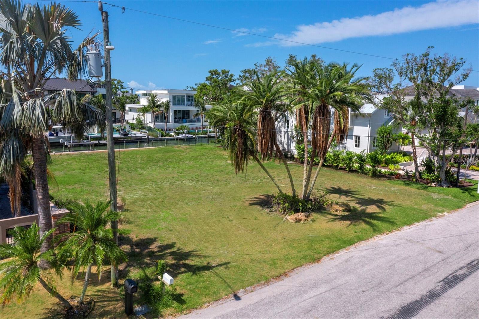 Image 4 of 4 For 1536 Sandpiper Lane