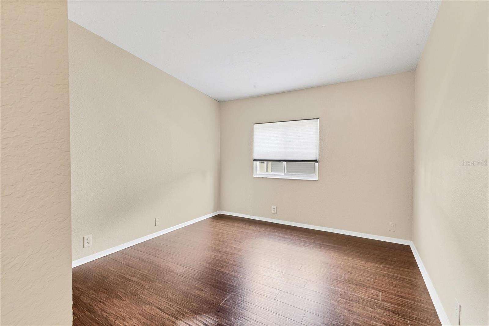 Image 24 of 42 For 6710 36th Avenue E 350