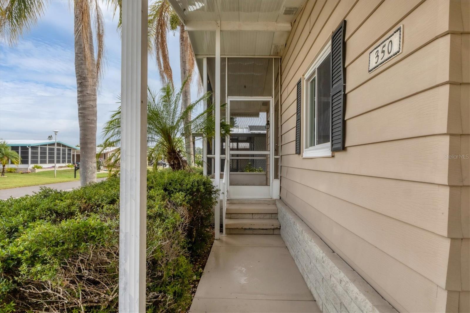 Image 4 of 42 For 6710 36th Avenue E 350