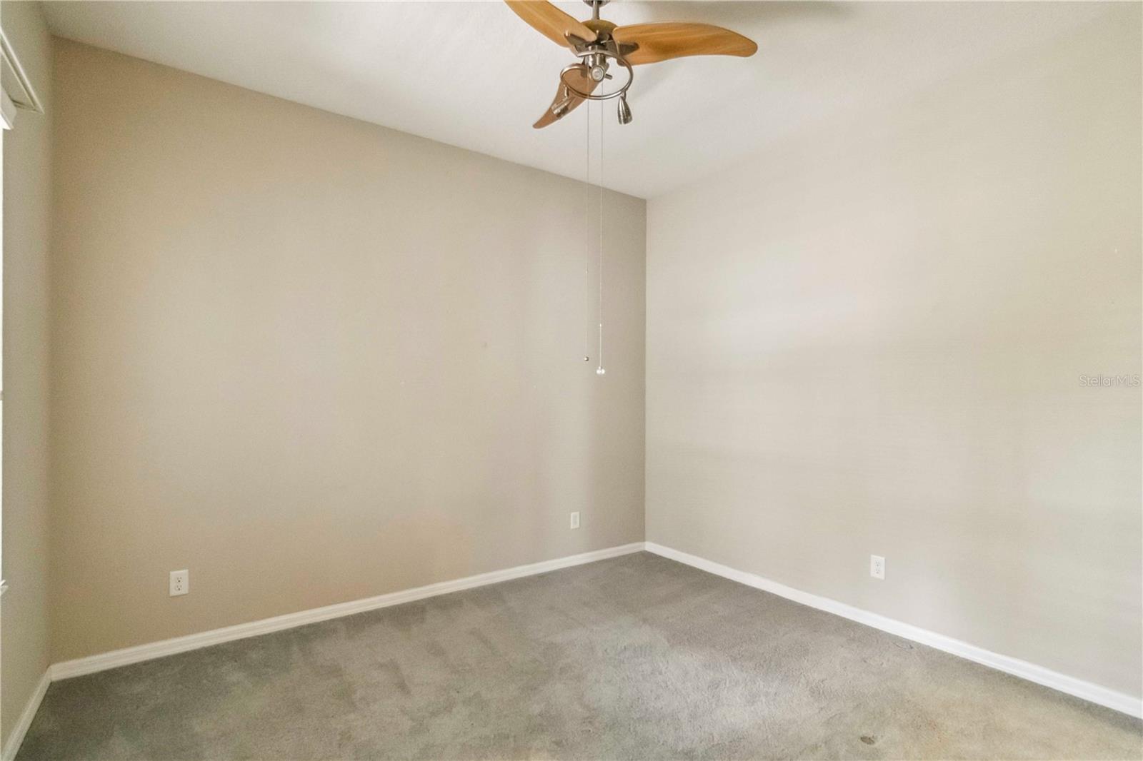 Image 16 of 21 For 5418 Fairfield Boulevard