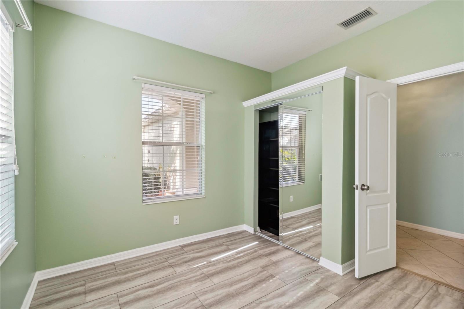 Image 17 of 21 For 5418 Fairfield Boulevard