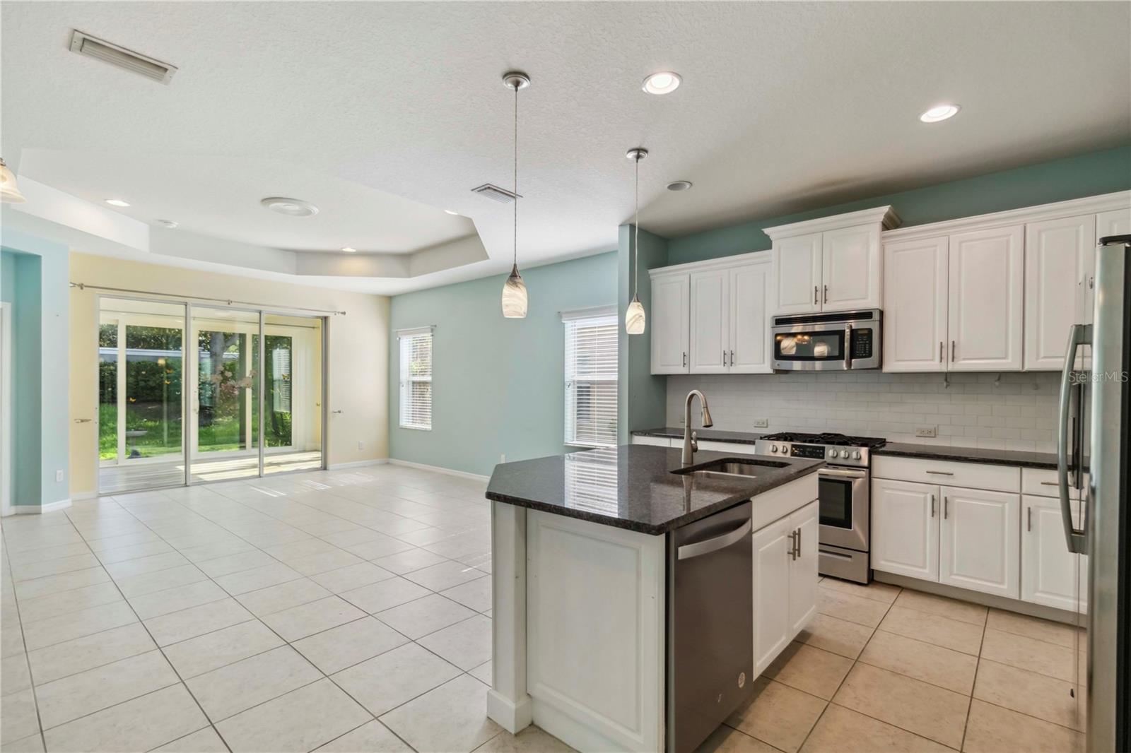 Image 8 of 21 For 5418 Fairfield Boulevard