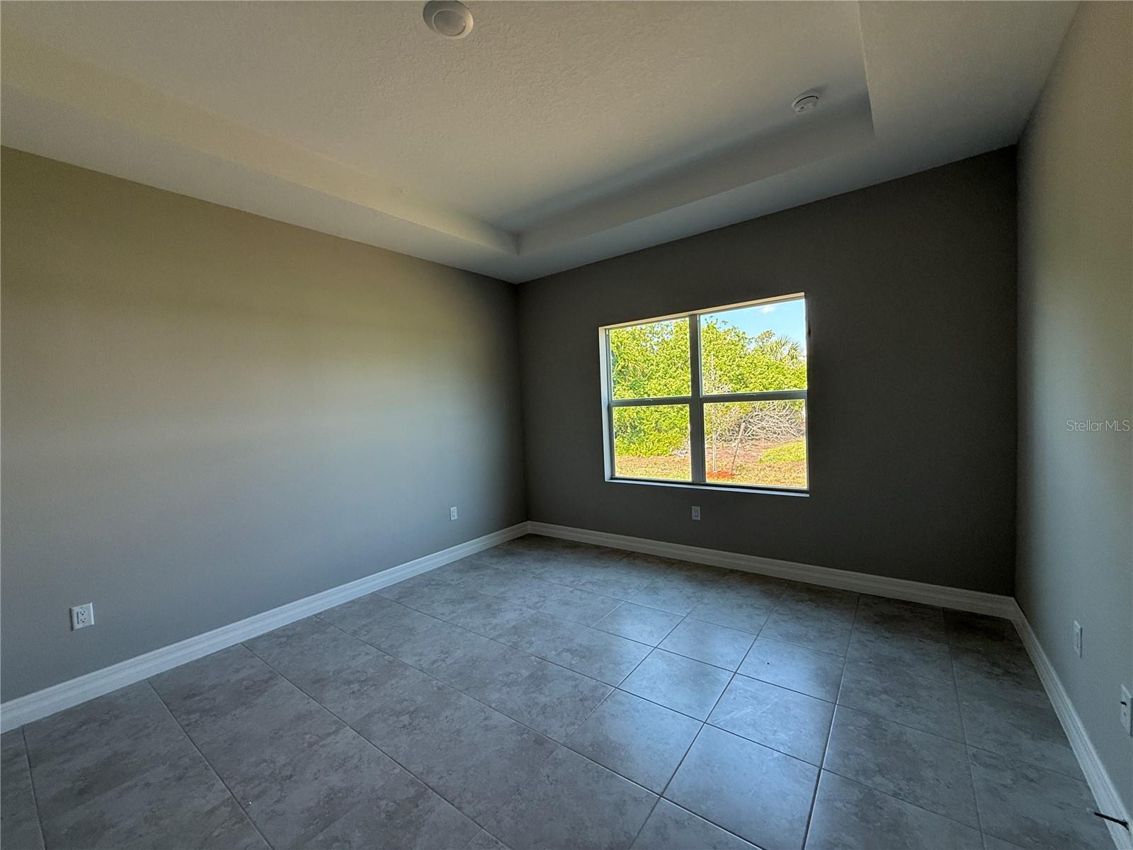 Image 13 of 23 For 4295 Kinlock Street