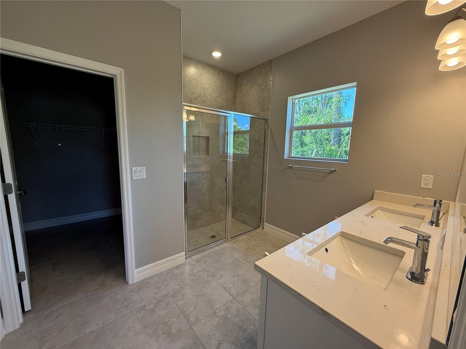 Image 14 of 23 For 4295 Kinlock Street