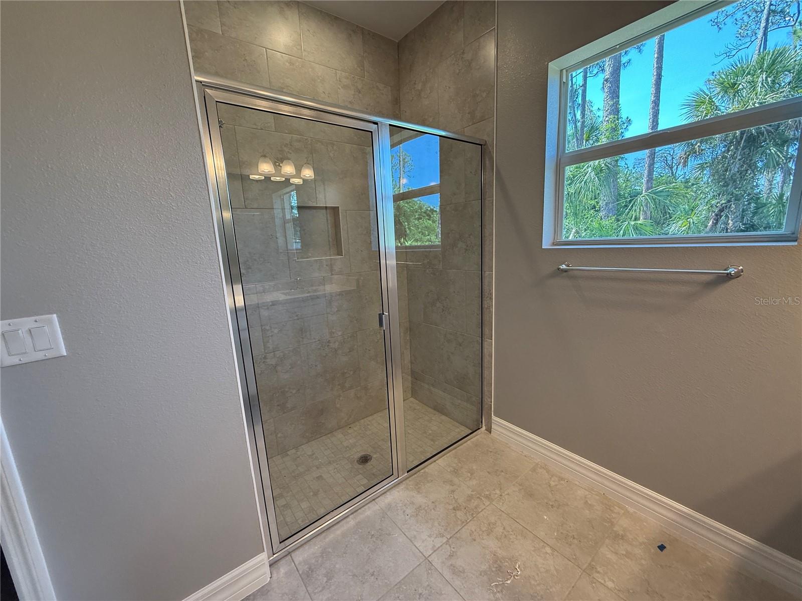 Image 16 of 23 For 4295 Kinlock Street
