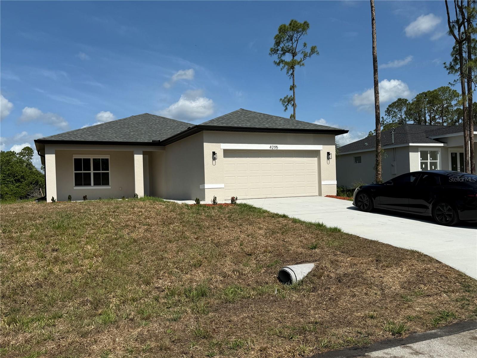 Image 2 of 23 For 4295 Kinlock Street