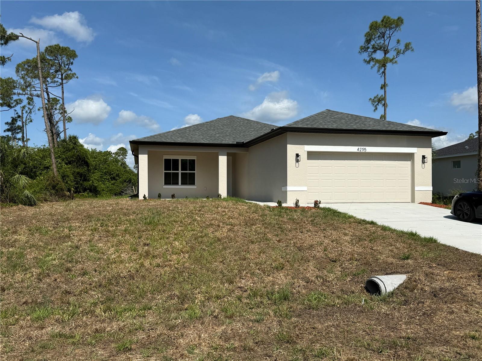 Image 3 of 23 For 4295 Kinlock Street