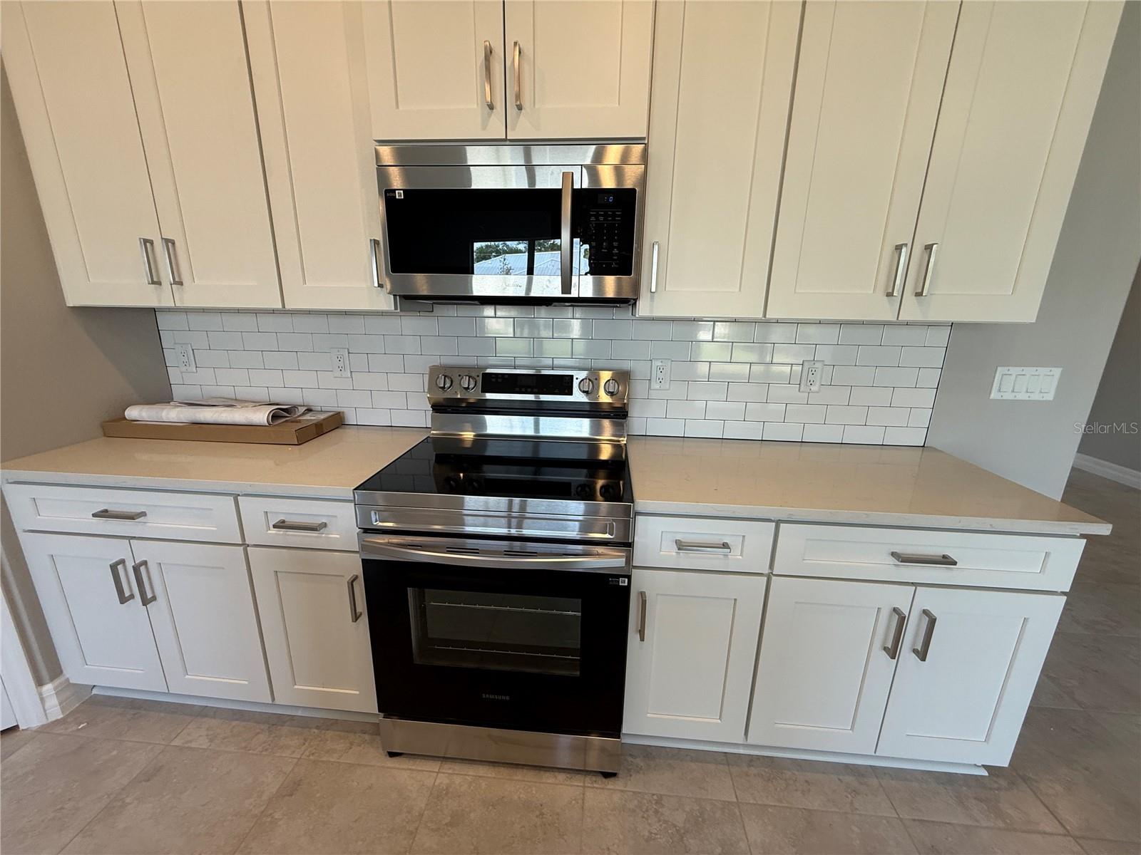 Image 8 of 23 For 4295 Kinlock Street