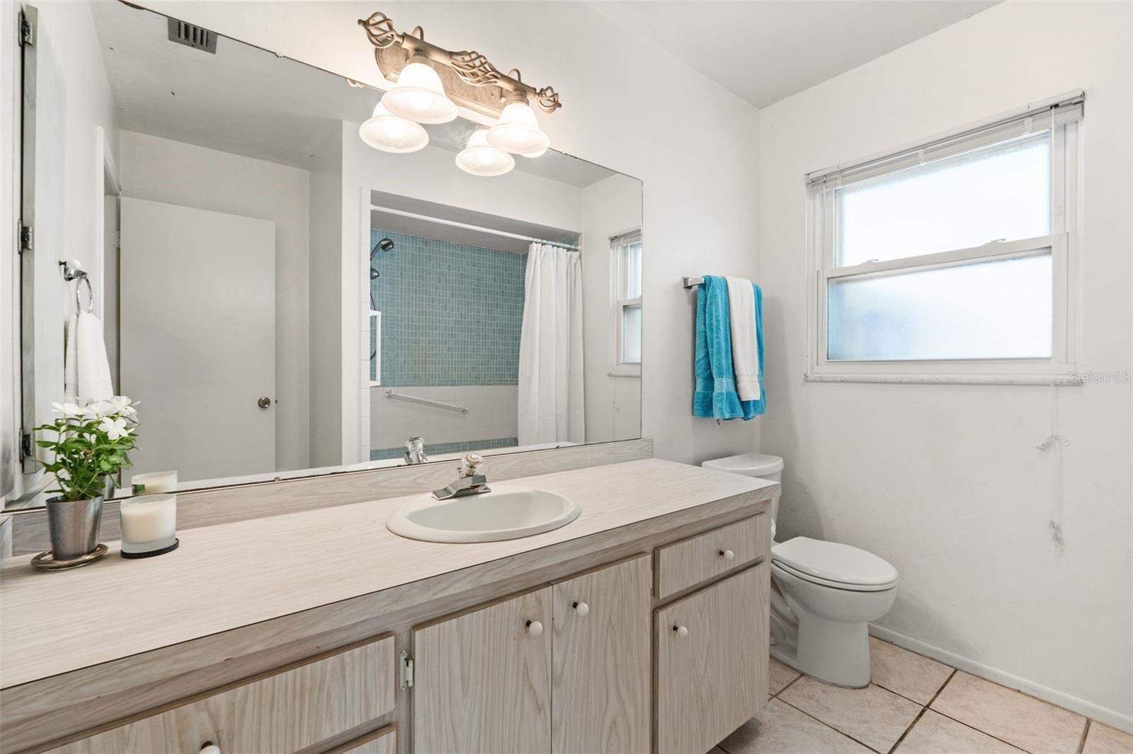 Image 41 of 57 For 139 Adair Avenue