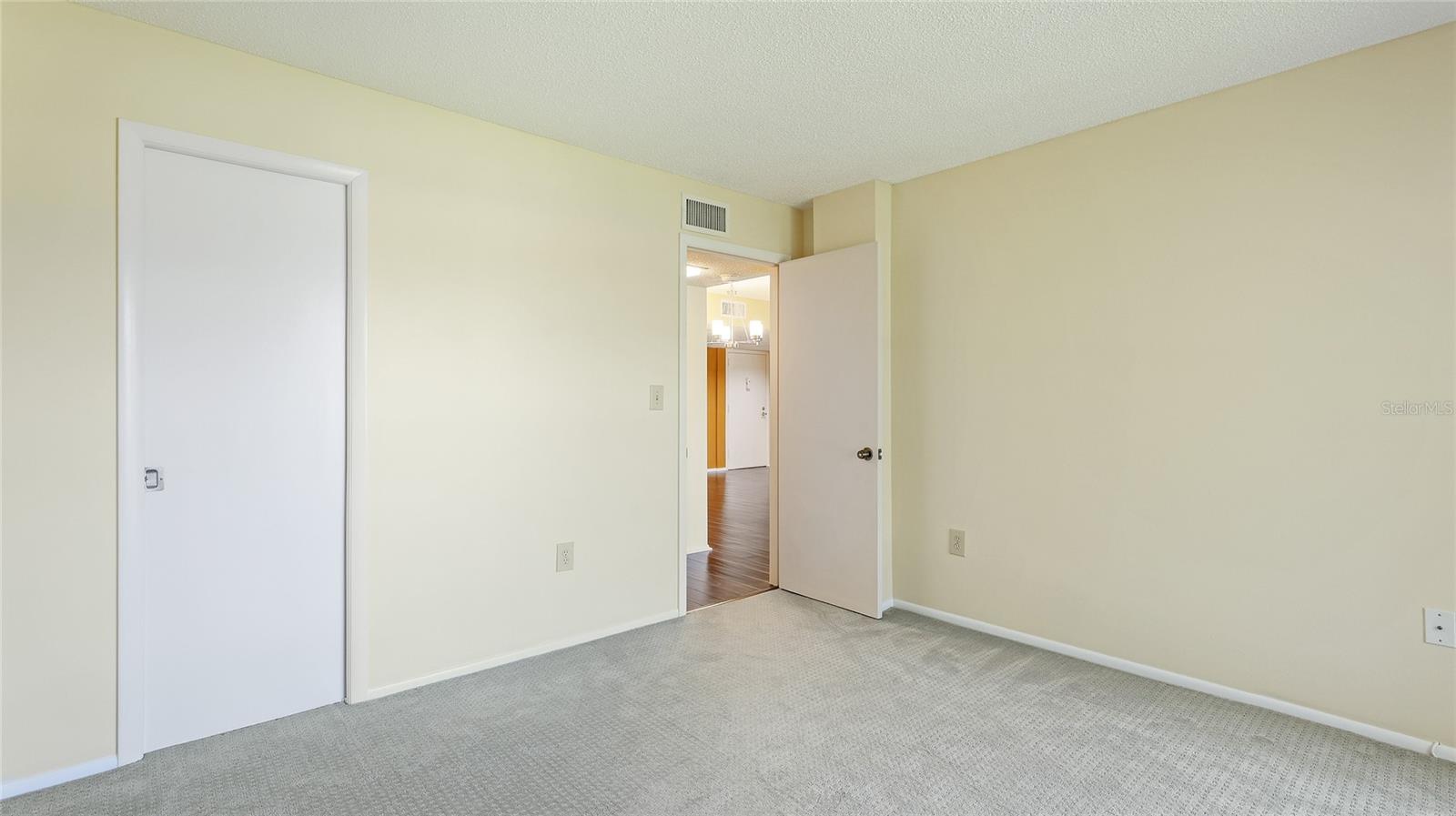 Image 20 of 31 For 6116 43rd Street W 201d
