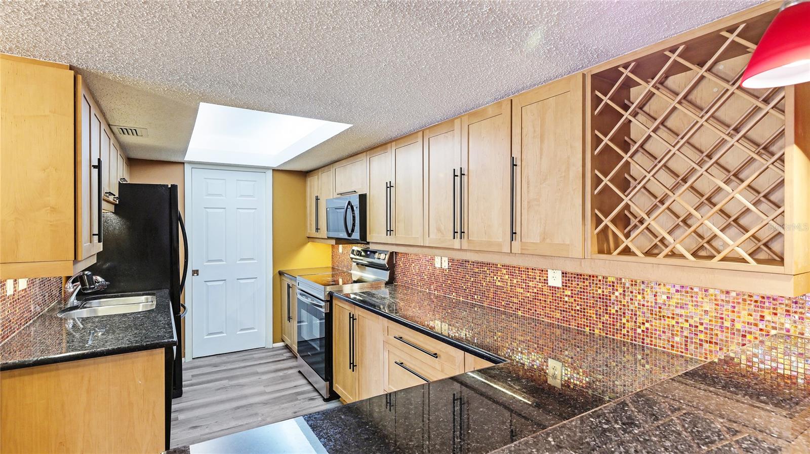 Image 8 of 31 For 6116 43rd Street W 201d