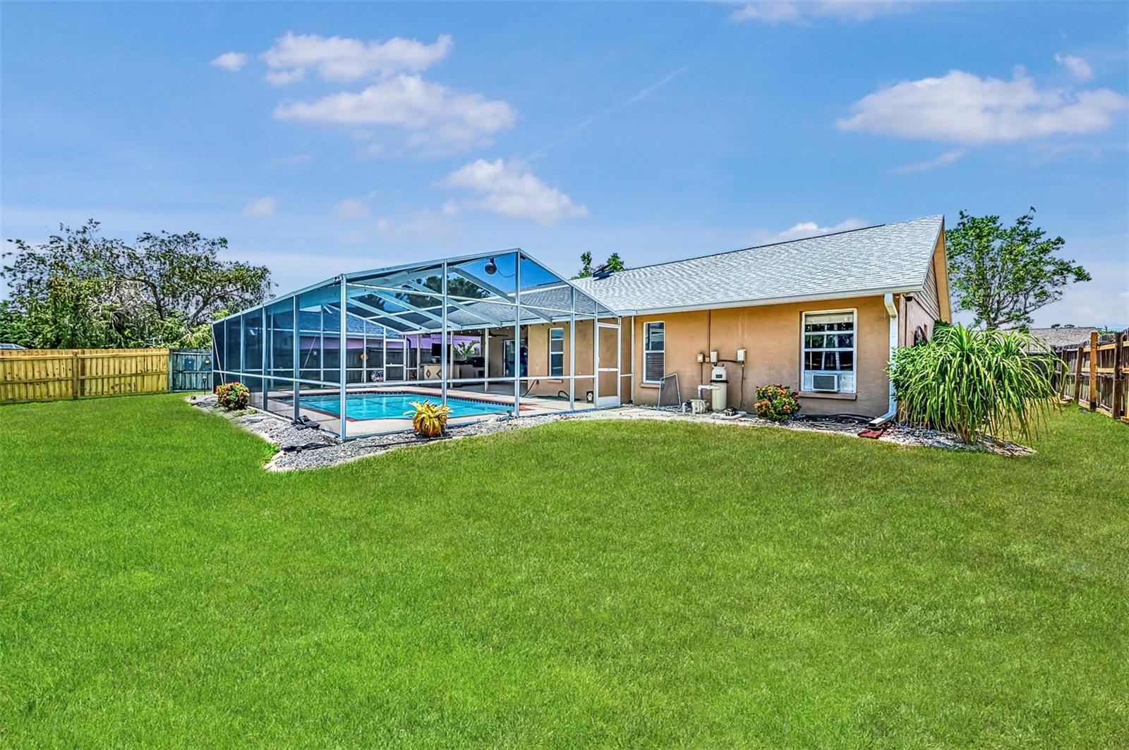 Image 10 of 69 For 5742 39th Street Circle E