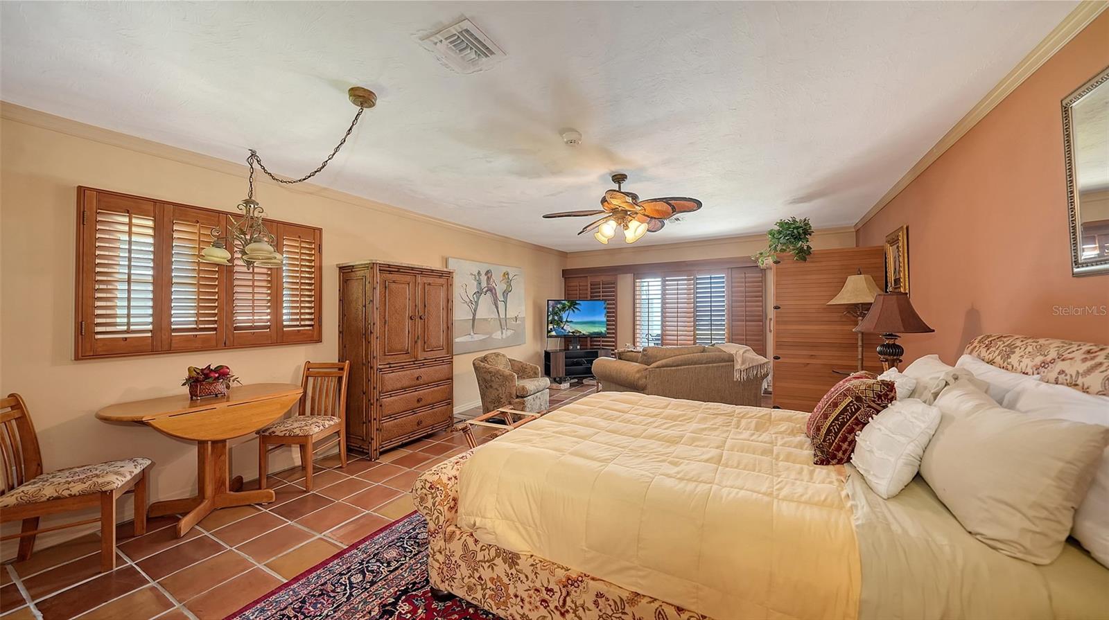 Image 47 of 96 For 203 Robin Drive