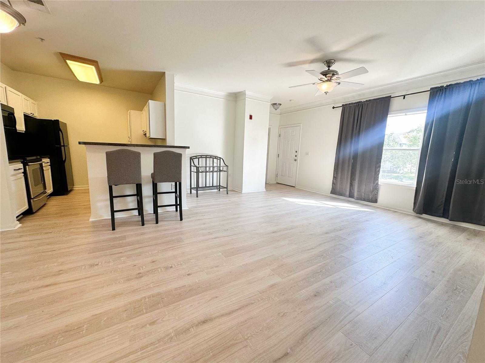 Image 5 of 30 For 4802 51st Street W 1115