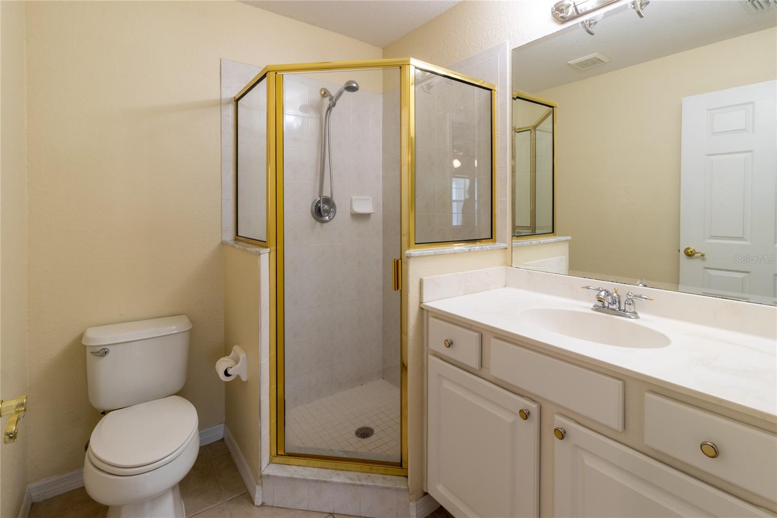 Image 11 of 63 For 3409 10th Lane W