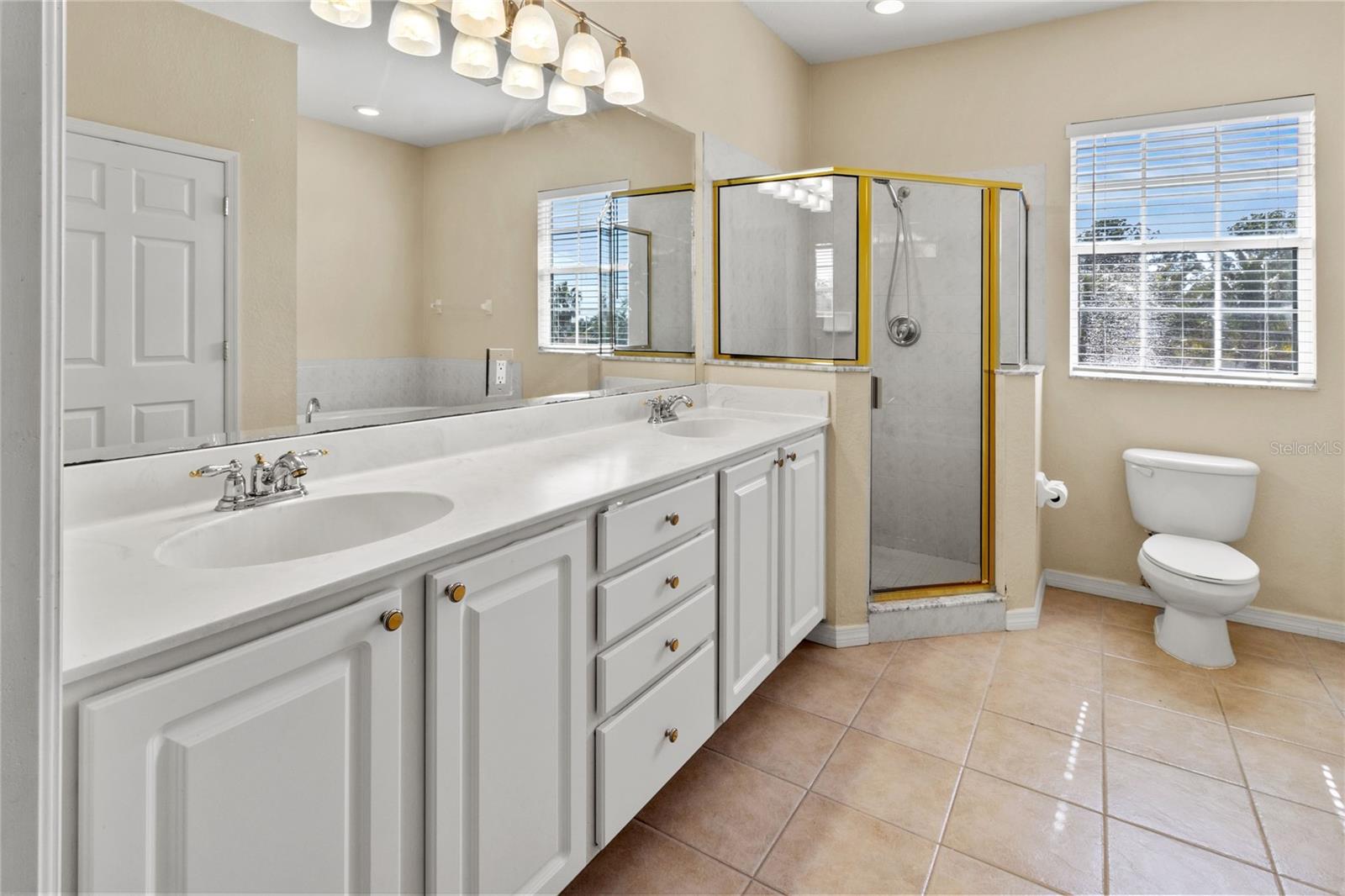 Image 15 of 63 For 3409 10th Lane W