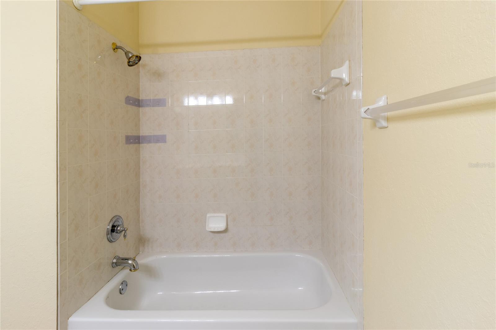 Image 24 of 63 For 3409 10th Lane W