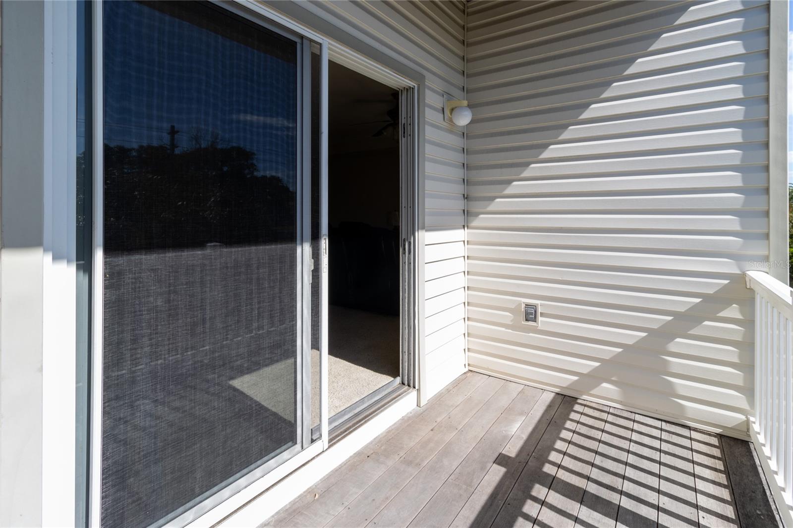 Image 44 of 63 For 3409 10th Lane W