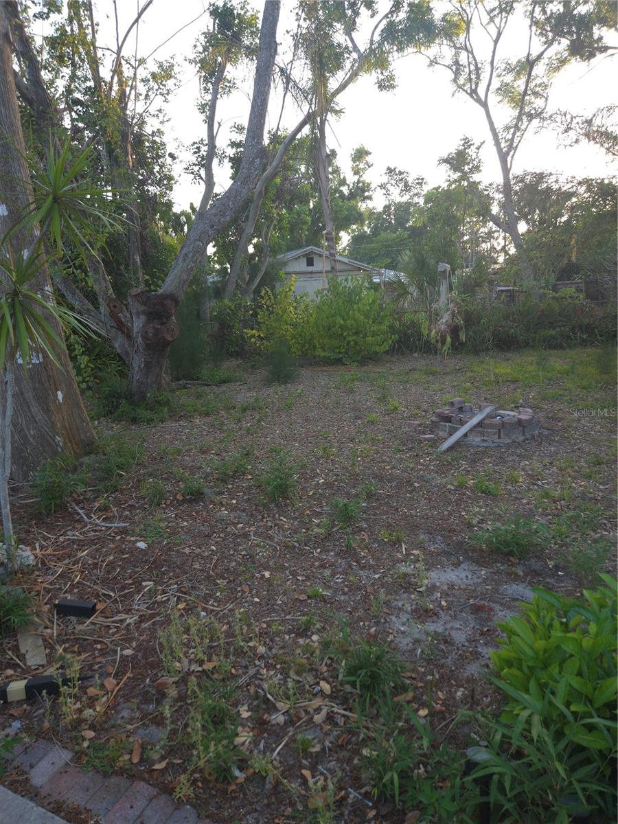Image 20 of 25 For 2212 Vinson Avenue