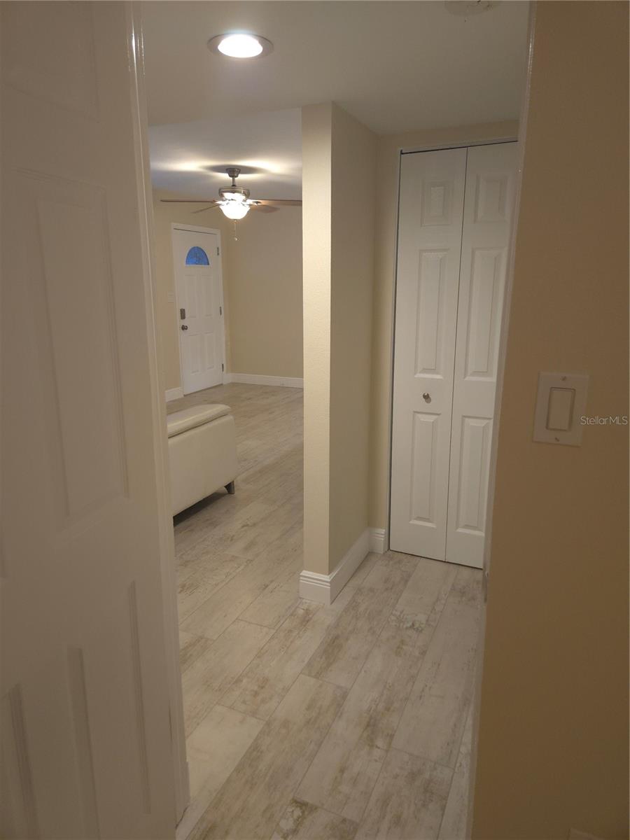 Image 22 of 25 For 2212 Vinson Avenue