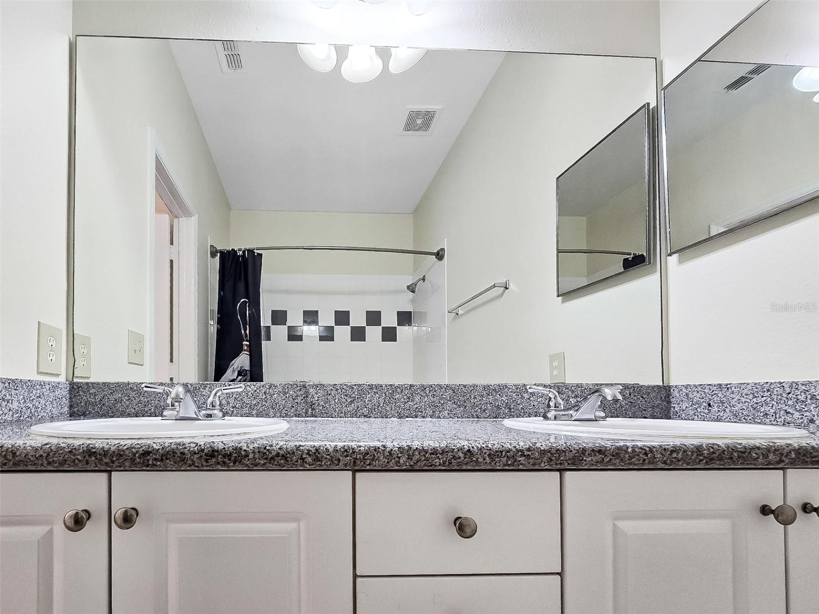 Image 10 of 19 For 7743 Plantation Circle