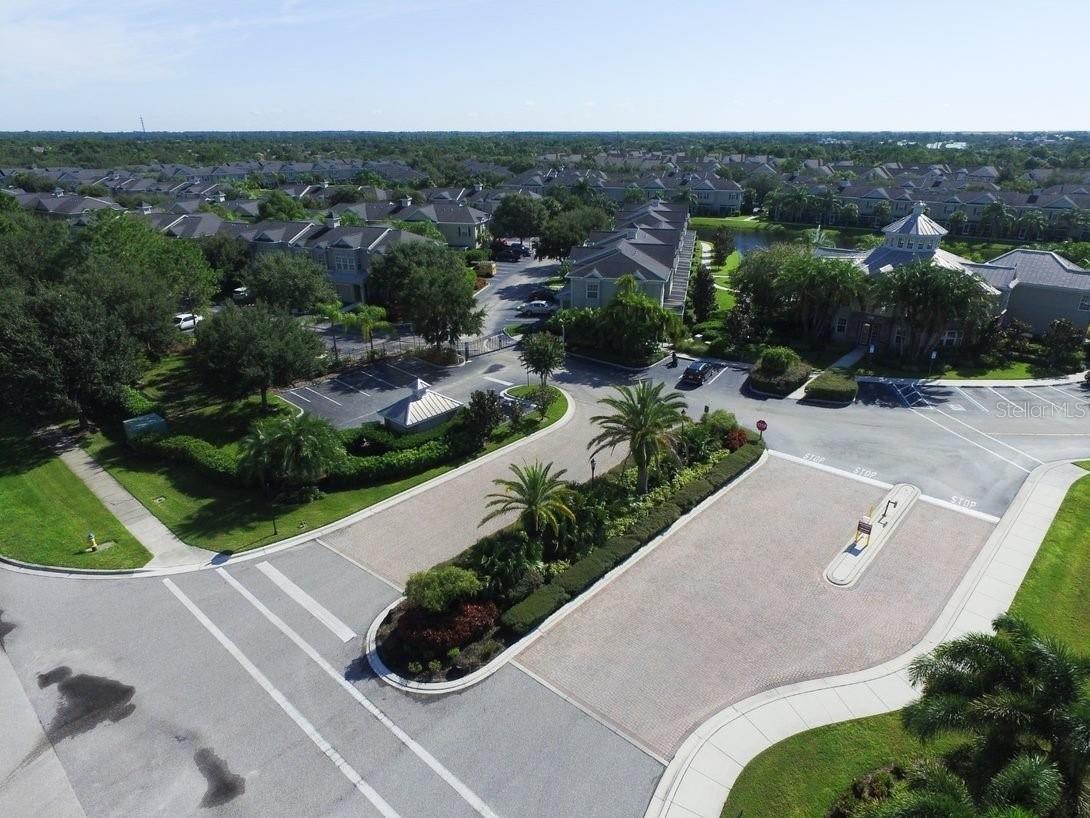 Image 16 of 19 For 7743 Plantation Circle