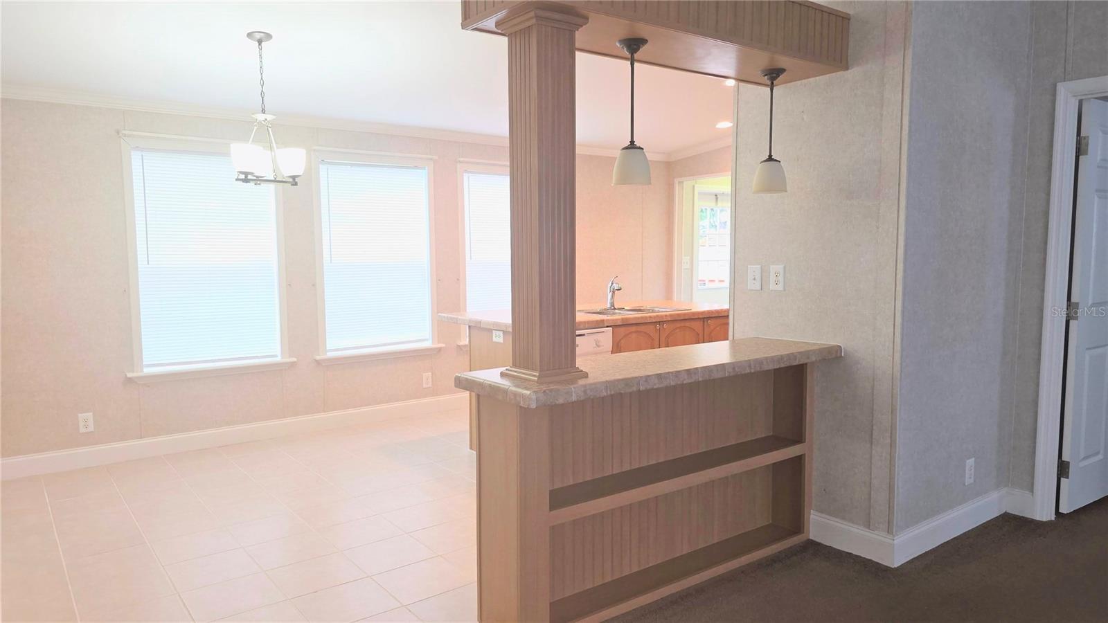 Listing photo id 15 for 6238 Angus Valley Drive