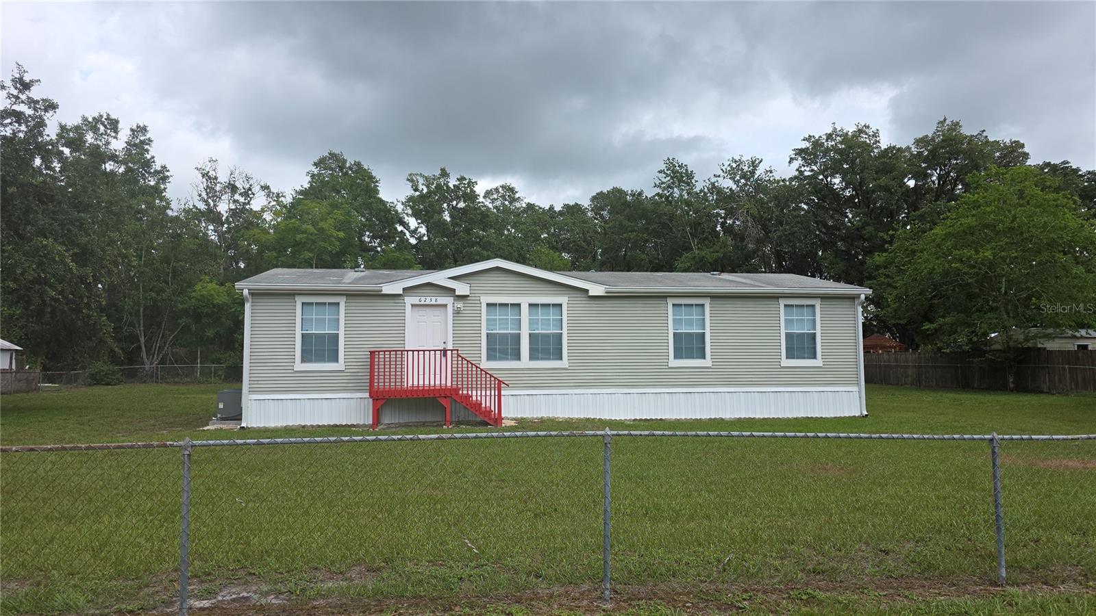 Listing photo id 0 for 6238 Angus Valley Drive