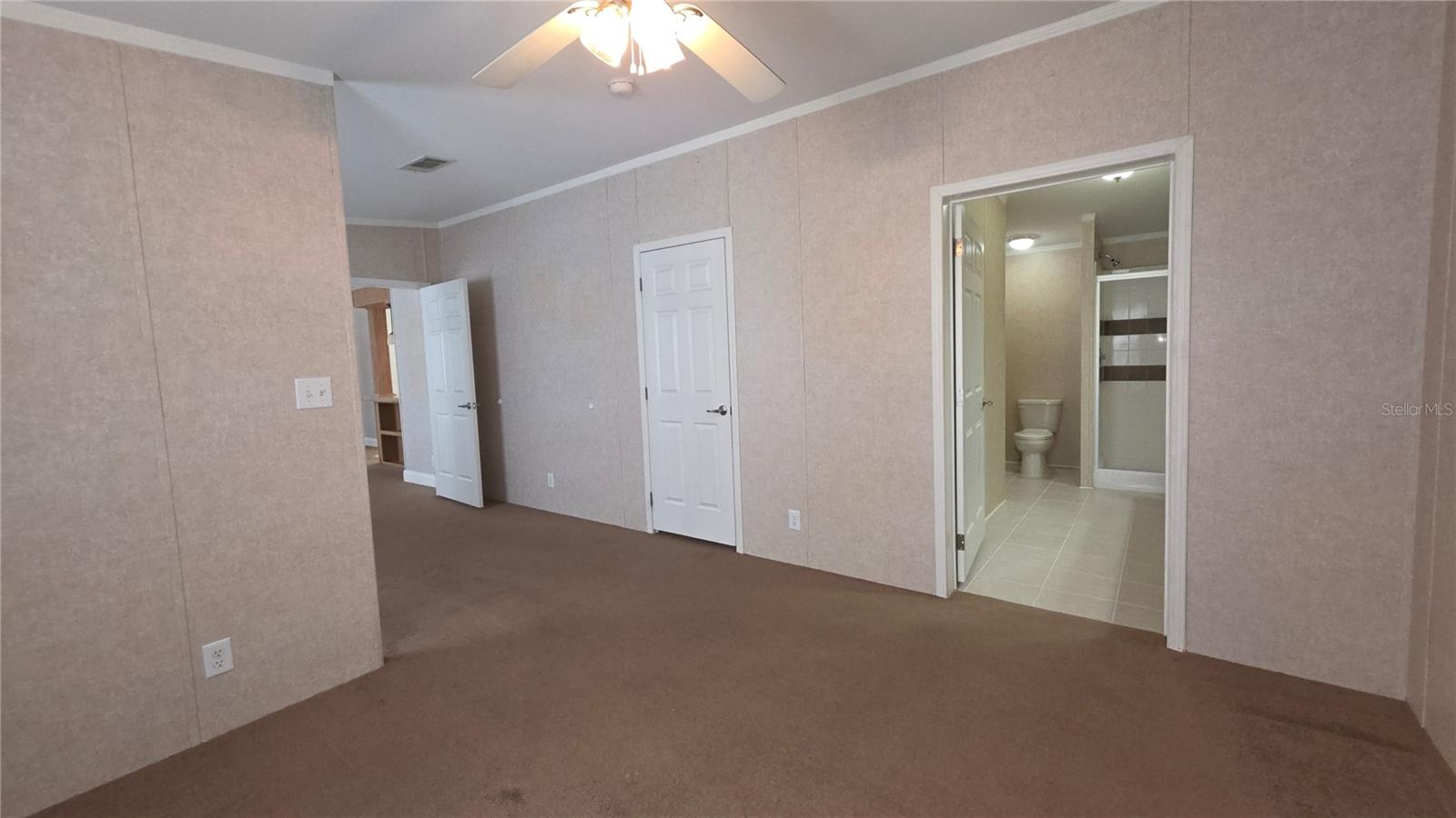 Listing photo id 34 for 6238 Angus Valley Drive