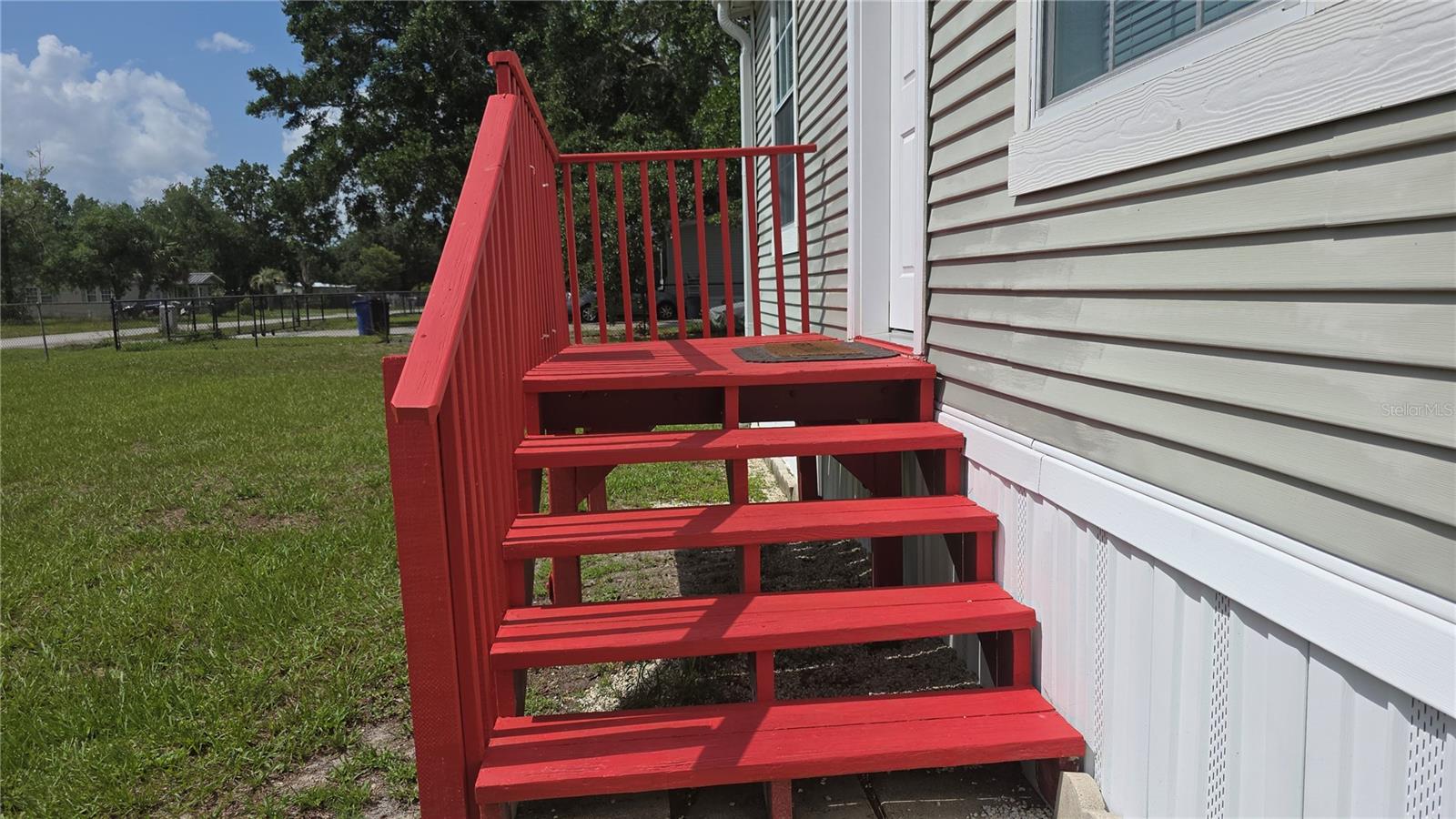 Listing photo id 41 for 6238 Angus Valley Drive