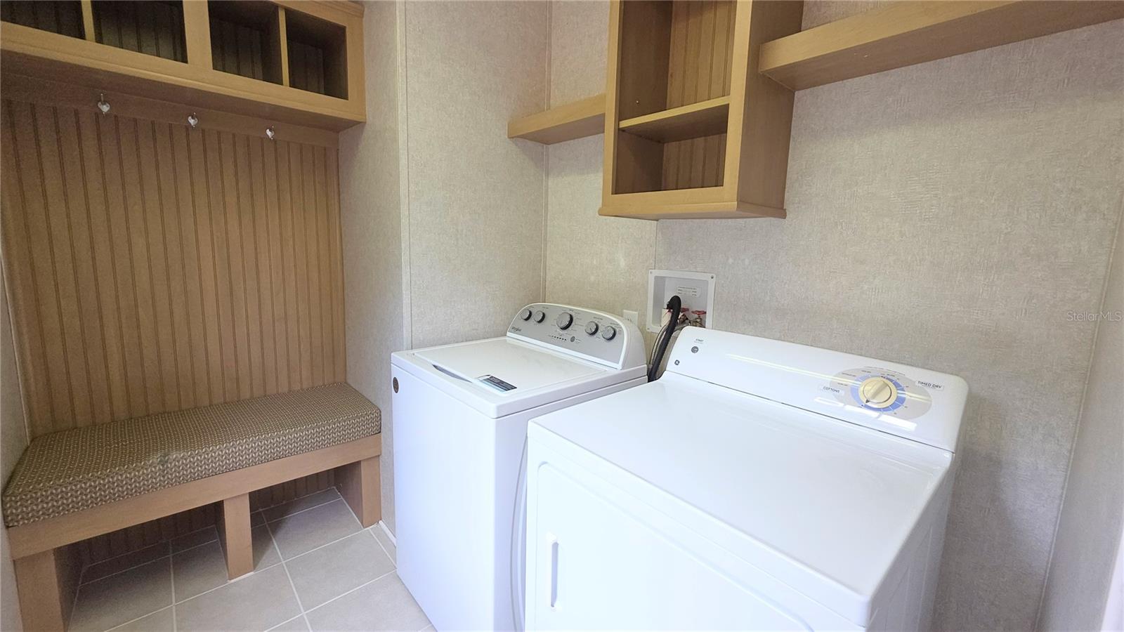 Listing photo id 43 for 6238 Angus Valley Drive