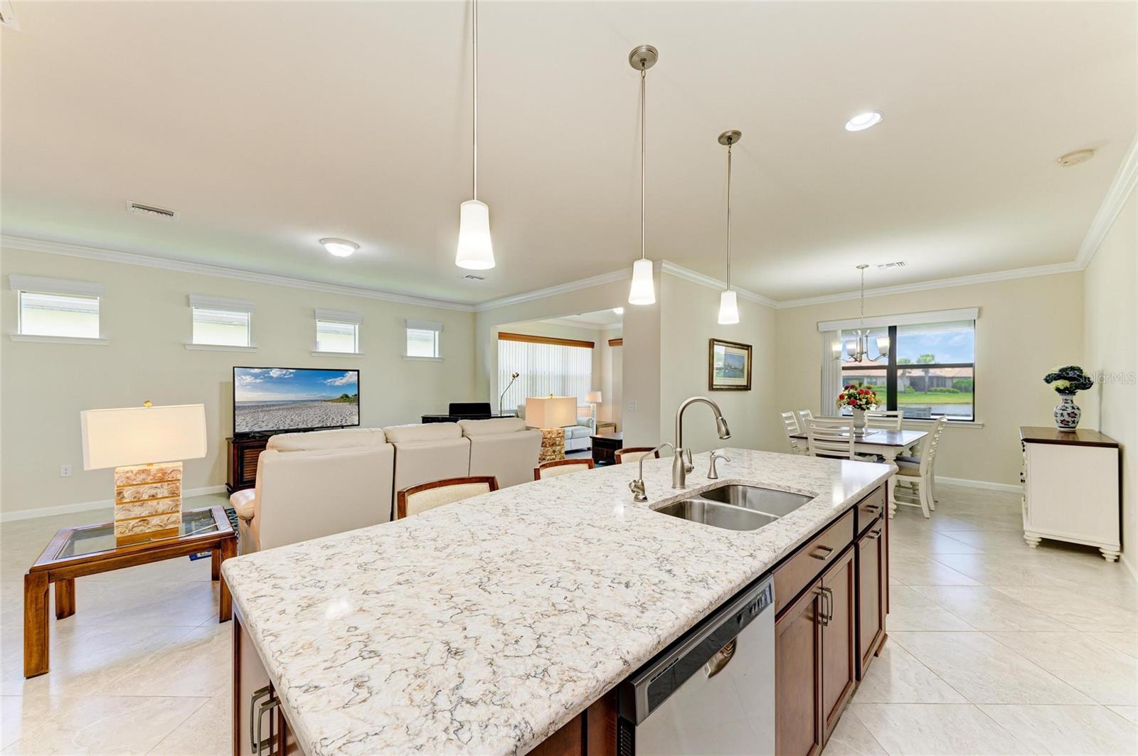 Image 11 of 62 For 6756 Chester Trail