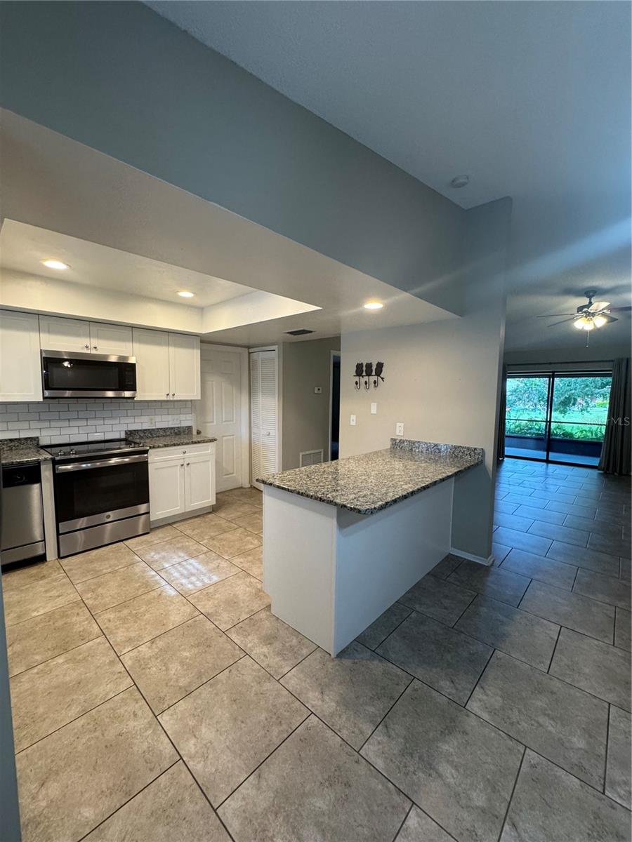 Image 42 of 66 For 2475 Wood Oak Drive