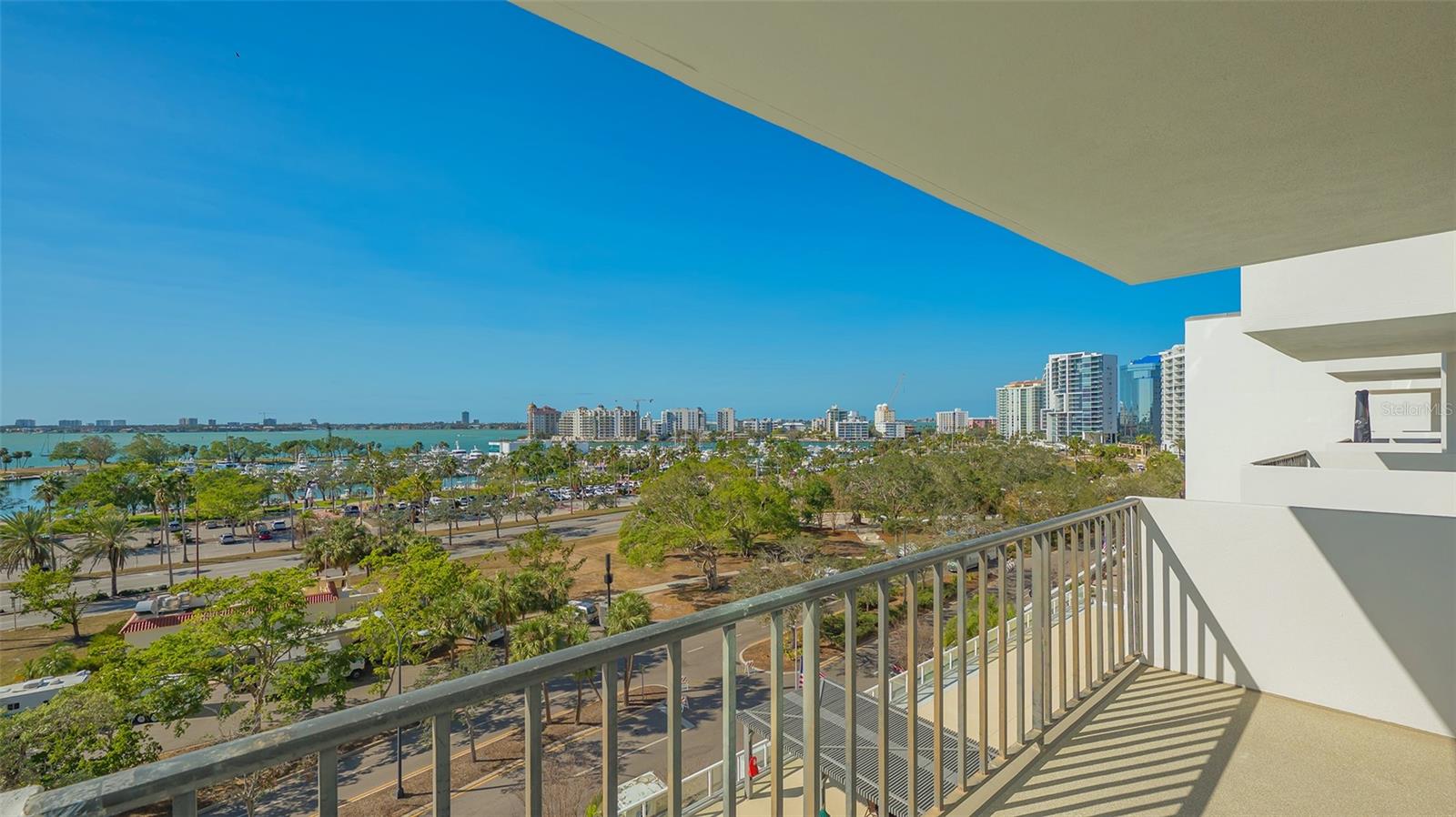 Image 15 of 88 For 101 Gulfstream Avenue 8g
