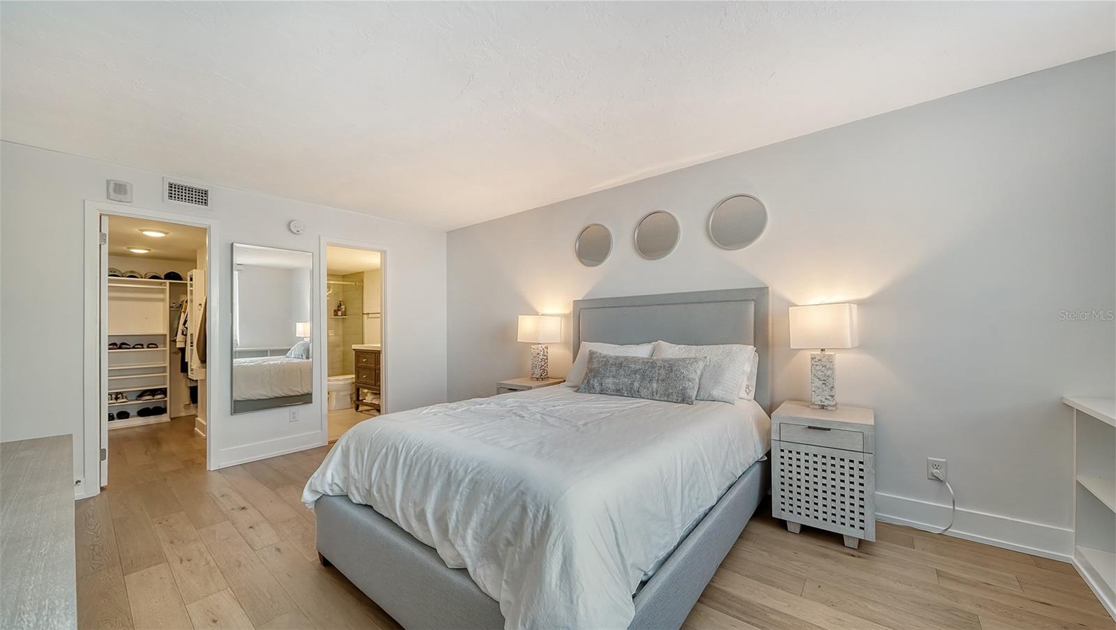 Image 33 of 88 For 101 Gulfstream Avenue 8g