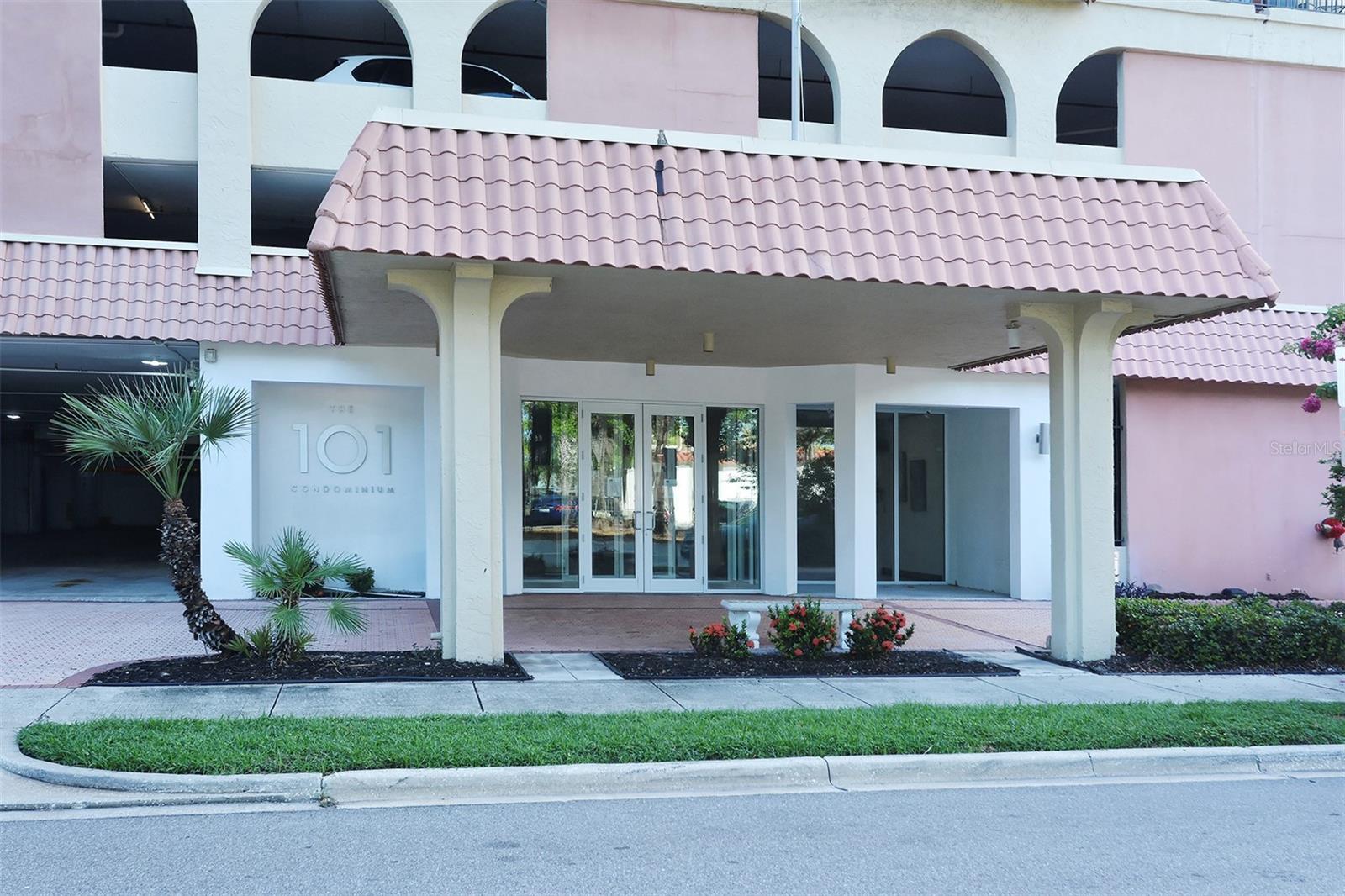 Image 41 of 88 For 101 Gulfstream Avenue 8g