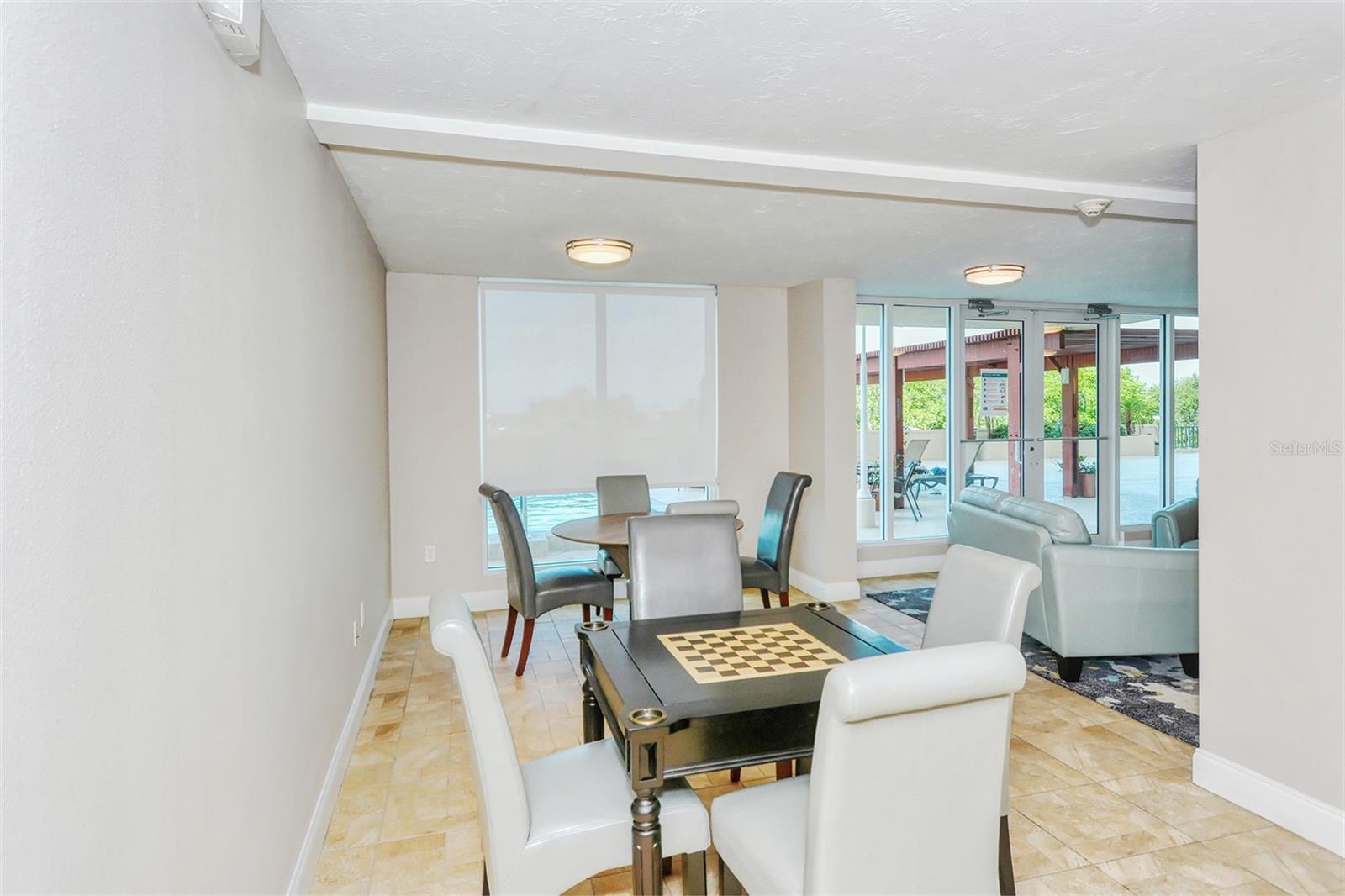 Image 46 of 88 For 101 Gulfstream Avenue 8g